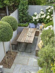 30 Courtyard Garden Ideas: Garden Designs UK (With Pics) | BillyOh Blog