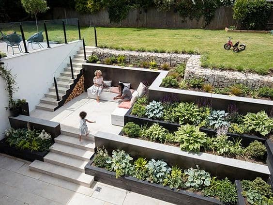 How To Landscape A Sloping Garden: 32 Sloping Garden Ideas | BillyOh