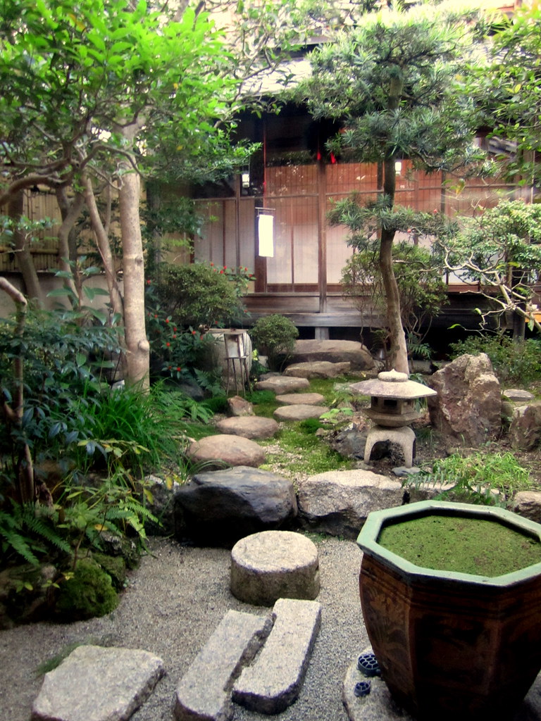 Roji garden