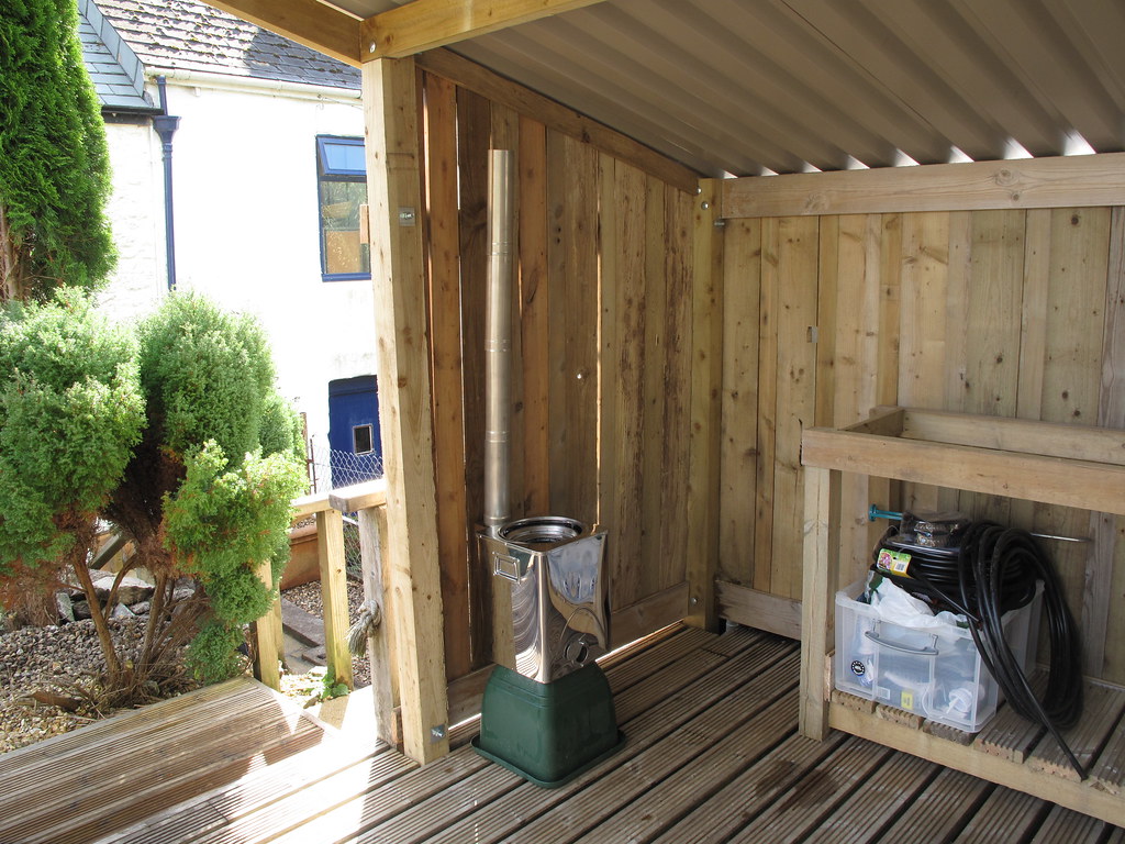 Outdoor kitchen shed